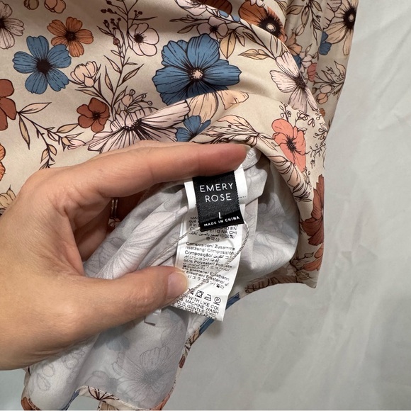 Emory Rose Blouse NWOT Vintage Inspired Floral L - Picture 4 of 6